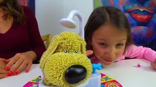 Вики Шоу Лучшее Видео - Челлендж с Папой Soggy Doggy Game Challenge Попробуй не Намокни Залили Все Слизью / Вики Шоу